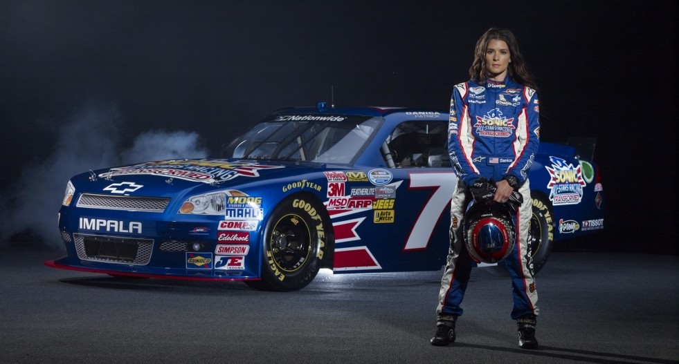 Nascar S Danica Patrick Joins Sonic All Stars Racing Transformed Team Vvv