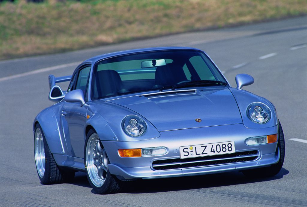 Porsche 993 GT2 spotted in Forza Motorsport 6 Porsche Expansion trailer ...